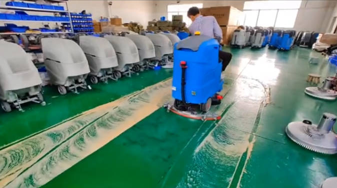 濮阳2023年还在用人工的物业保洁不妨试试洗地机吧